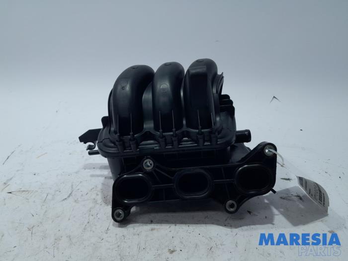 Begagnade Insugsrör Peugeot 107 1.0 12V Pris € 29,99 Marginaltabell erbjuds av Maresia Parts