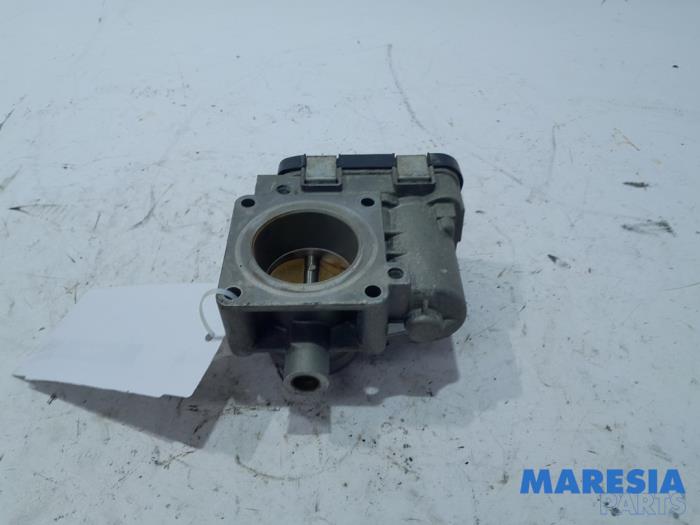 Usagé Boitier papillon Fiat Punto Evo (199) 1.4 LPG Prix € 75,00 Règlement à la marge proposé par Maresia Parts