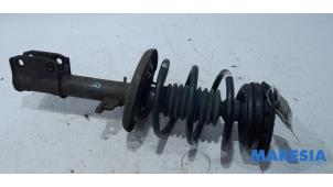 Used Front shock absorber rod, right Renault Scénic III (JZ) 2.0 16V CVT Price € 35,00 Margin scheme offered by Maresia Parts