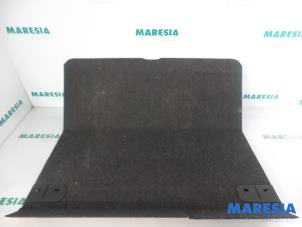 Used Boot mat Renault Clio III Estate/Grandtour (KR) 1.5 dCi FAP Price € 40,00 Margin scheme offered by Maresia Parts