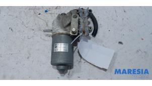 Used Front wiper motor Alfa Romeo MiTo (955) 1.3 JTDm 16V Eco Price € 35,00 Margin scheme offered by Maresia Parts