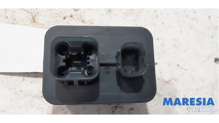 Gebrauchte Vorglührelais Alfa Romeo MiTo (955) 1.3 JTDm 16V Eco Preis € 9,99 Margenregelung angeboten von Maresia Parts