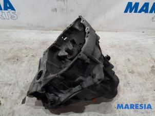 Used Gearbox Renault Clio III Estate/Grandtour (KR) 1.2 16V 75 Price € 157,50 Margin scheme offered by Maresia Parts