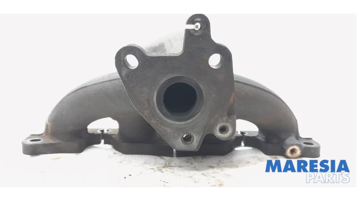 Gebrauchte Abgaskrümmer Renault Clio III (BR/CR) 1.2 16V TCe 100 Preis € 60,00 Margenregelung angeboten von Maresia Parts
