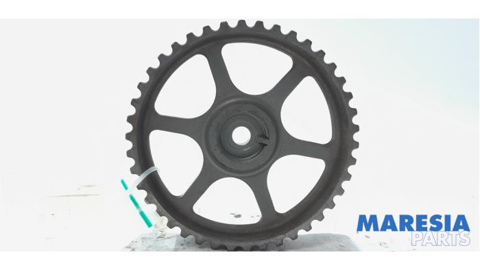 Gebrauchte Nockenwelle Zahnrad Renault Clio III (BR/CR) 1.2 16V TCe 100 Preis € 35,00 Margenregelung angeboten von Maresia Parts