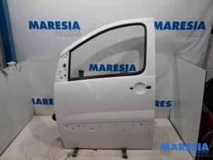 Used Door 2-door, left Peugeot Expert (G9) 1.6 HDi 90 Price € 181,50 Inclusive VAT offered by Maresia Parts