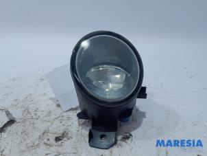 Used Fog light, front right Renault Clio III Estate/Grandtour (KR) 1.2 16V 75 Price € 10,00 Margin scheme offered by Maresia Parts