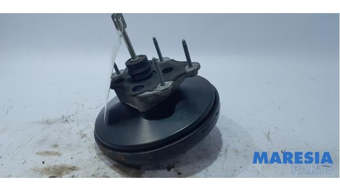 Usagé Servo frein Renault Clio III Estate/Grandtour (KR) 1.2 16V 75 Prix € 50,00 Règlement à la marge proposé par Maresia Parts