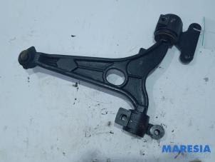 Used Front lower wishbone, left Peugeot Expert (G9) 1.6 HDi 90 Price € 30,25 Inclusive VAT offered by Maresia Parts