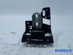 Used Gearbox mount Citroen C3 (SC) 1.6 HDi 92 Price € 20,00 Margin scheme offered by Maresia Parts