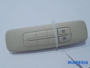 Usados Interruptor de techo deslizante Fiat 500 (312) 1.2 69 Precio € 20,00 Norma de margen ofrecido por Maresia Parts