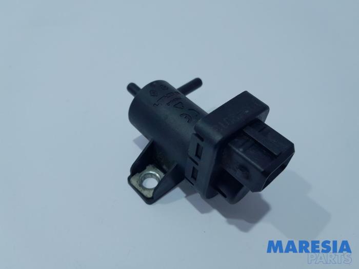 Usagé Régulateur pression turbo Renault Scénic III (JZ) 1.2 16V TCe 130 Prix € 25,00 Règlement à la marge proposé par Maresia Parts