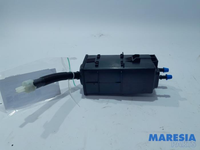 Begagnade Kolfilter Peugeot 208 I (CA/CC/CK/CL) 1.2 Vti 12V PureTech 82 Pris € 35,00 Marginaltabell erbjuds av Maresia Parts