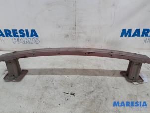 Used Front bumper frame Renault Trafic (1FL/2FL/3FL/4FL) 1.6 dCi 90 Price € 145,20 Inclusive VAT offered by Maresia Parts