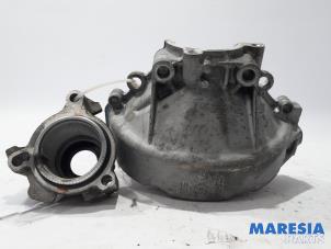 Used Gearbox casing Peugeot 2008 (CU) 1.2 12V e-THP PureTech 110 Price € 60,00 Margin scheme offered by Maresia Parts