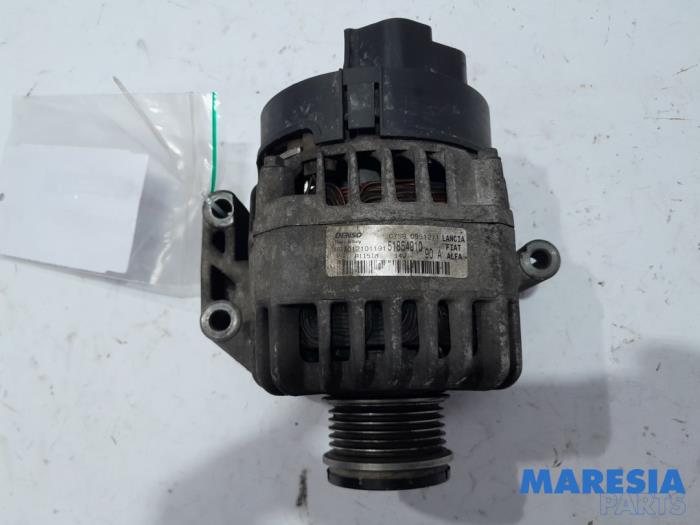 Begagnade Dynamo Fiat Doblo Cargo (263) 1.3 D Multijet Pris € 60,50 Inklusive moms erbjuds av Maresia Parts
