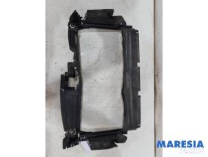 Used Air funnel Renault Trafic (1FL/2FL/3FL/4FL) 1.6 dCi 90 Price € 54,45 Inclusive VAT offered by Maresia Parts