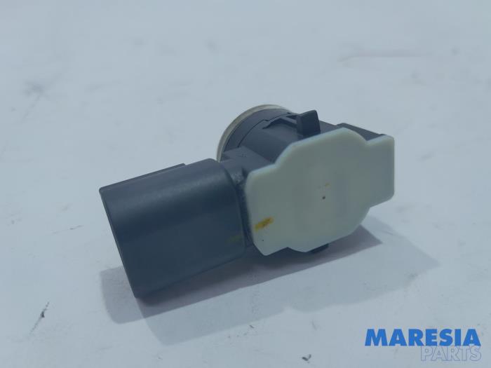Usados Sensor PDC Peugeot 208 I (CA/CC/CK/CL) 1.2 Vti 12V PureTech 82 Precio € 19,00 Norma de margen ofrecido por Maresia Parts