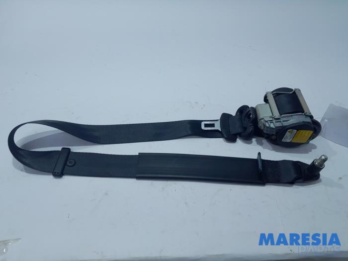 Front seatbelt, right from a Fiat Doblo Cargo (263) 1.4 T-Jet 16V 2012