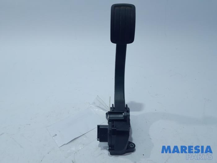 Begagnade Gaspedalsensor Peugeot 308 (L3/L8/LB/LH/LP) 1.6 BlueHDi 120 Pris € 21,18 Inklusive moms erbjuds av Maresia Parts