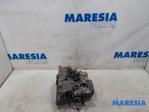 Used Gearbox Peugeot 2008 (CU) 1.6 HDiF 16V Price € 288,75 Margin scheme offered by Maresia Parts
