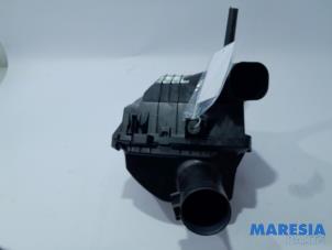 Usagé Boîtier filtre à air Renault Trafic (1FL/2FL/3FL/4FL) 1.6 dCi 90 Prix € 60,50 Prix TTC proposé par Maresia Parts
