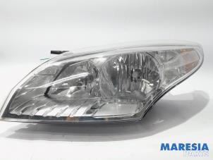 Used Headlight, left Renault Megane III Grandtour (KZ) 1.2 16V TCE 115 Price € 157,50 Margin scheme offered by Maresia Parts