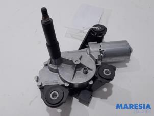 Used Rear wiper motor Renault Megane III Grandtour (KZ) 1.2 16V TCE 115 Price € 30,00 Margin scheme offered by Maresia Parts