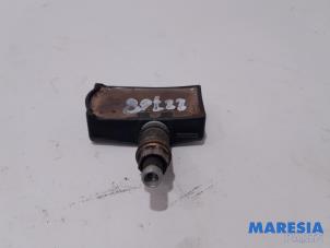 Used Tyre pressure sensor Renault Scénic II (JM) 1.9 dCi 120 Price € 15,00 Margin scheme offered by Maresia Parts