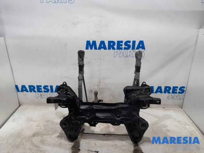 Usados Subchasis Peugeot 2008 (CU) 1.6 HDiF 16V Precio € 105,00 Norma de margen ofrecido por Maresia Parts