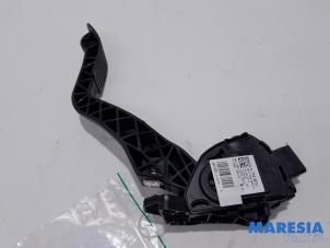 Used Throttle pedal position sensor Peugeot 2008 (CU) 1.6 HDiF 16V Price € 20,00 Margin scheme offered by Maresia Parts
