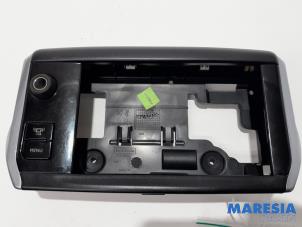 Used Multi-media control unit Peugeot 2008 (CU) 1.6 HDiF 16V Price € 50,00 Margin scheme offered by Maresia Parts