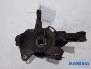 Used Knuckle, front left Renault Grand Scénic III (JZ) 1.4 16V TCe 130 Price € 35,00 Margin scheme offered by Maresia Parts