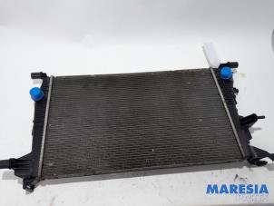 Used Radiator Renault Grand Scénic III (JZ) 1.4 16V TCe 130 Price € 50,00 Margin scheme offered by Maresia Parts
