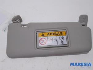Used Sun visor Renault Clio IV Estate/Grandtour (7R) 0.9 Energy TCE 90 12V Price € 20,00 Margin scheme offered by Maresia Parts