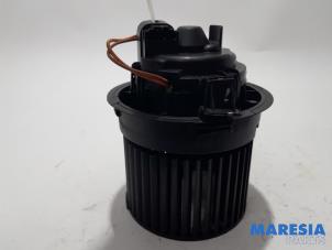 Used Heating and ventilation fan motor Renault Clio IV Estate/Grandtour (7R) 0.9 Energy TCE 90 12V Price € 30,00 Margin scheme offered by Maresia Parts