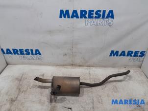 Used Exhaust rear silencer Renault Clio IV Estate/Grandtour (7R) 0.9 Energy TCE 90 12V Price € 40,00 Margin scheme offered by Maresia Parts