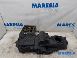 Used Heater housing Renault Espace (JK) 2.0 16V Turbo Price € 252,00 Margin scheme offered by Maresia Parts