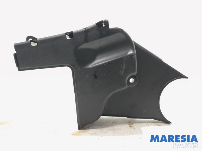 Usagé Couvercle de distribution Alfa Romeo MiTo (955) 1.4 Multi Air 16V Prix € 10,00 Règlement à la marge proposé par Maresia Parts