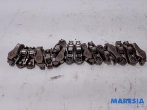 Used Rocker arm Peugeot 508 SW (8E/8U) 1.6 THP 16V Price € 30,00 Margin scheme offered by Maresia Parts