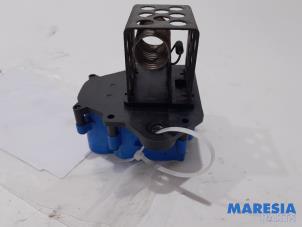 Used Cooling fan resistor Citroen C4 Grand Picasso (UA) 2.0 16V Autom. Price € 20,00 Margin scheme offered by Maresia Parts
