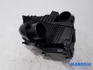 Used Air box Renault Clio IV Estate/Grandtour (7R) 0.9 Energy TCE 90 12V Price € 30,00 Margin scheme offered by Maresia Parts
