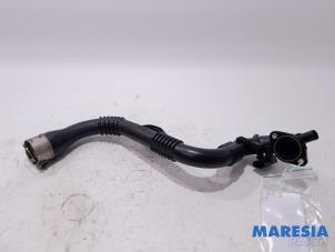 Used Intercooler tube Renault Clio IV Estate/Grandtour (7R) 0.9 Energy TCE 90 12V Price € 30,00 Margin scheme offered by Maresia Parts