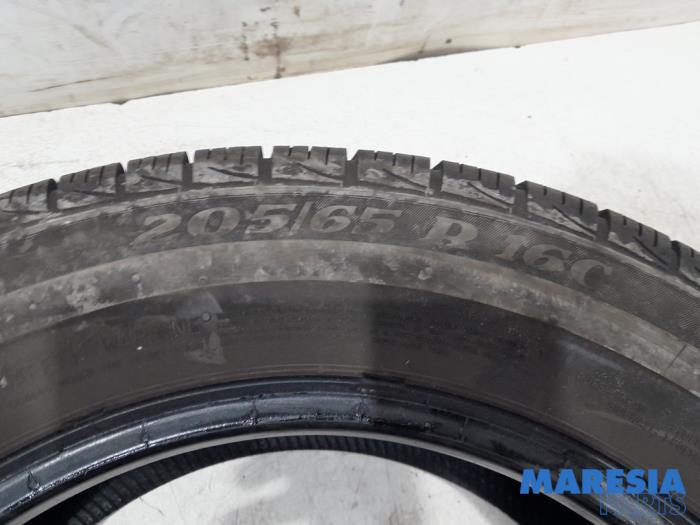 Tyre with tyre size 205/65/16 - 2056516 VIKING - Maresia Parts