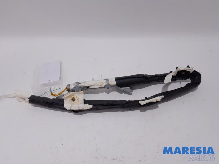 Używane Kurtyna Fiat 500 (312) 1.2 Cena € 50,00 Procedura marży oferowane przez Maresia Parts