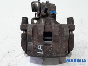 Used Rear brake calliper, left Renault Espace (JK) 2.0 16V Turbo Price € 50,00 Margin scheme offered by Maresia Parts