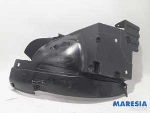 Used Wheel arch liner Renault Trafic (1FL/2FL/3FL/4FL) 1.6 dCi 95 Price € 30,25 Inclusive VAT offered by Maresia Parts