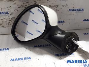 Used Wing mirror, left Fiat 500 (312) 1.2 69 Price € 90,00 Margin scheme offered by Maresia Parts