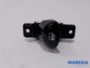 Used Electric window switch Fiat 500 (312) 1.2 69 Price € 15,00 Margin scheme offered by Maresia Parts
