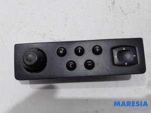 Used Navigation control panel Renault Espace (JK) 2.0 16V Turbo Price € 90,00 Margin scheme offered by Maresia Parts